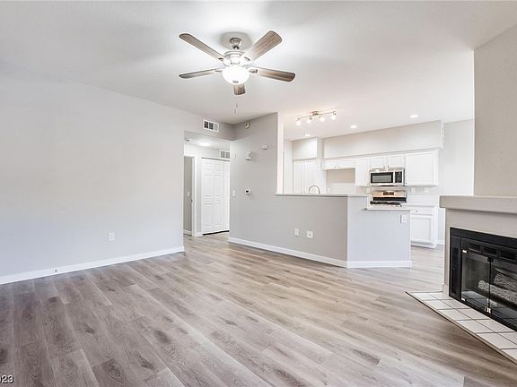 3rd image of 1050 E Cactus Ave Unit 1001