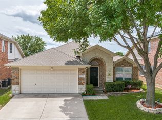 4012 Summerhill Ln, Fort Worth, TX 76244