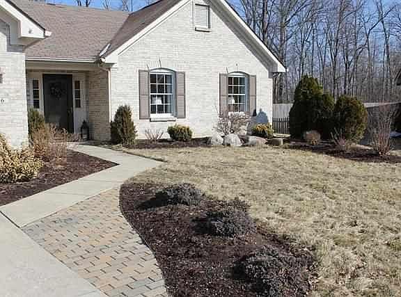 Front of the home - Winter