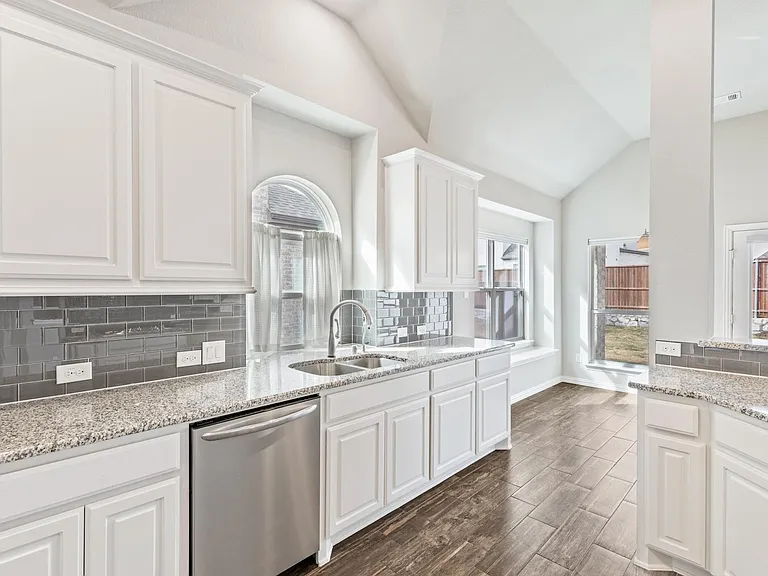 5821 Humber Ln — Photo 13