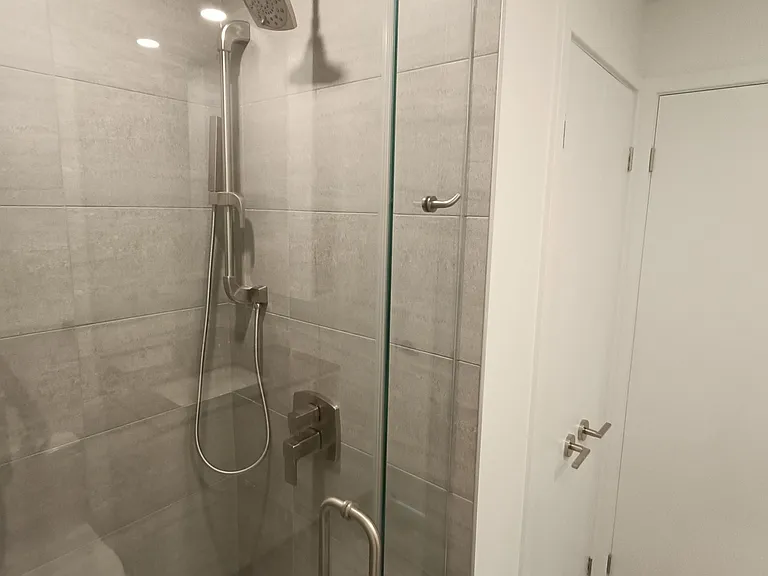 1 Fairview Rd E #3210 — Photo 19