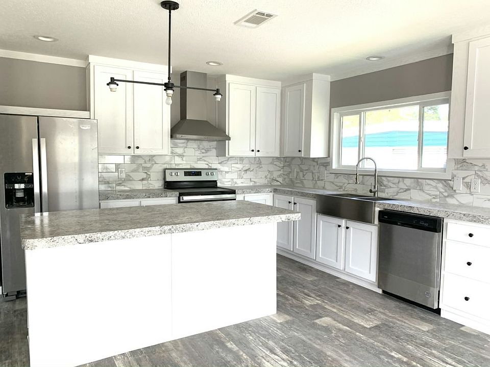 1st image of 200 Forest Dr #8HBEC2