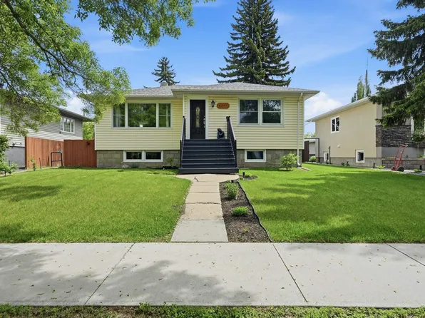 6227 109a St NW, Edmonton, AB T6H 3C6