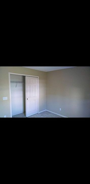 1st image of 1467 N Yorkshire Dr