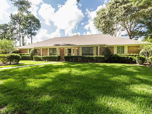 2nd image of 3813 Timberwood Dr
