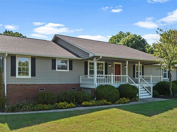 5th image of 2501 Villa View Dr