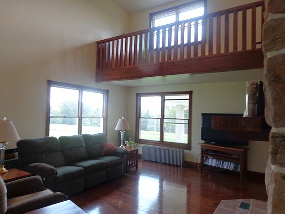 14.5 x 19.5 Living Room