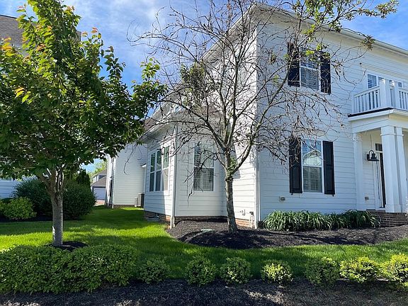 2nd image of 7141 Emmet Row Ln