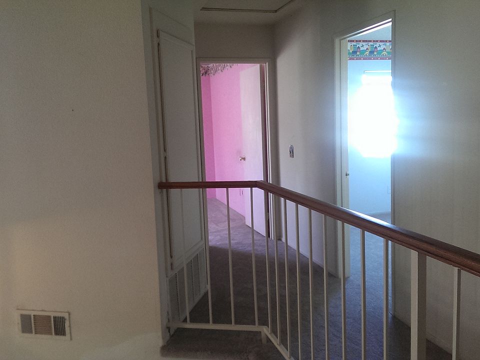1st image of 15483 Somerset Ct