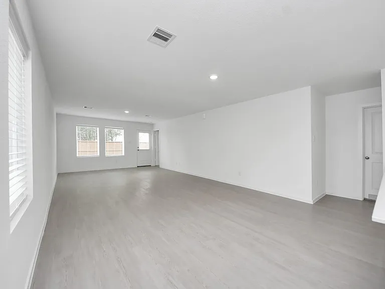 7730 Lavender Jade Dr — Photo 17