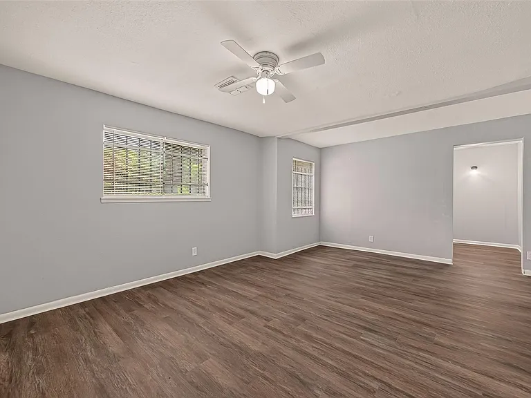 3815 Love St — Photo 24