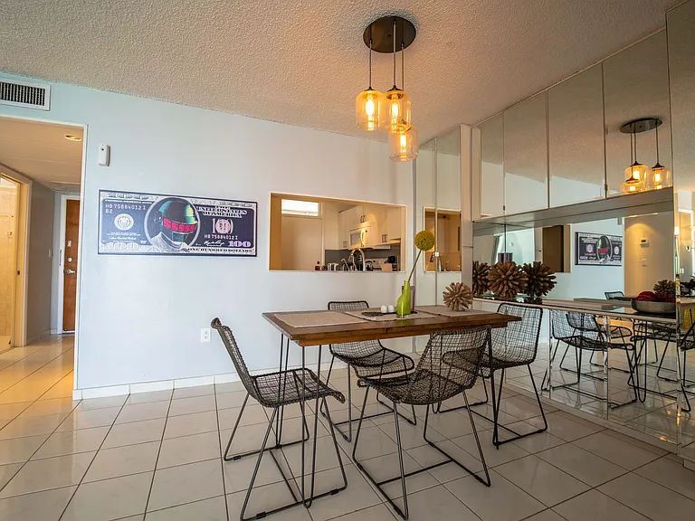 6450 Collins Ave #703 — Photo 5