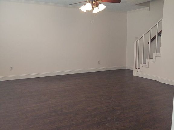 2nd image of 302 S Louisiana St