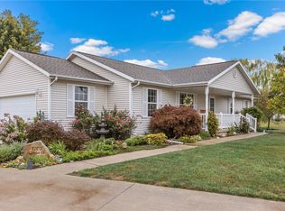 1202 Golden Ct, Effingham, IL 62401