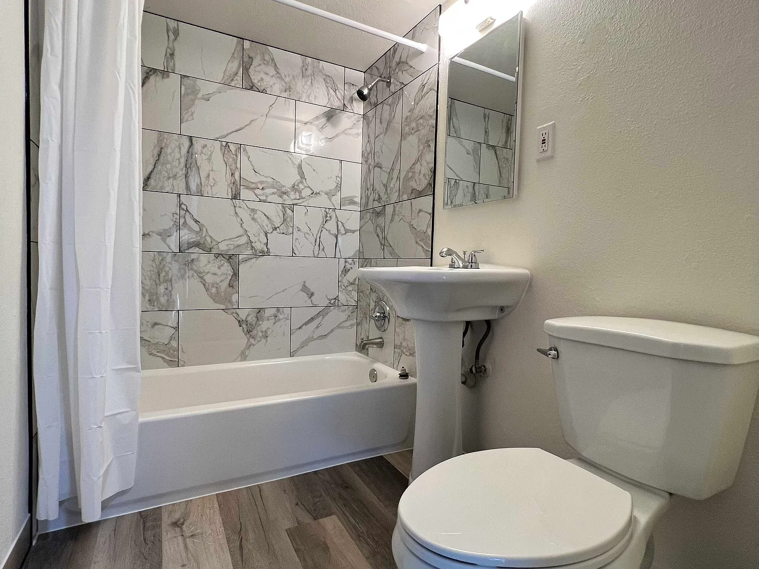 Dayton Apartments — Photo 4