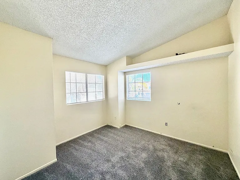 541 Ocean Ave — Photo 24