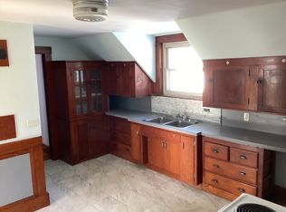 20 Dewey St #2, Springfield, VT 05156