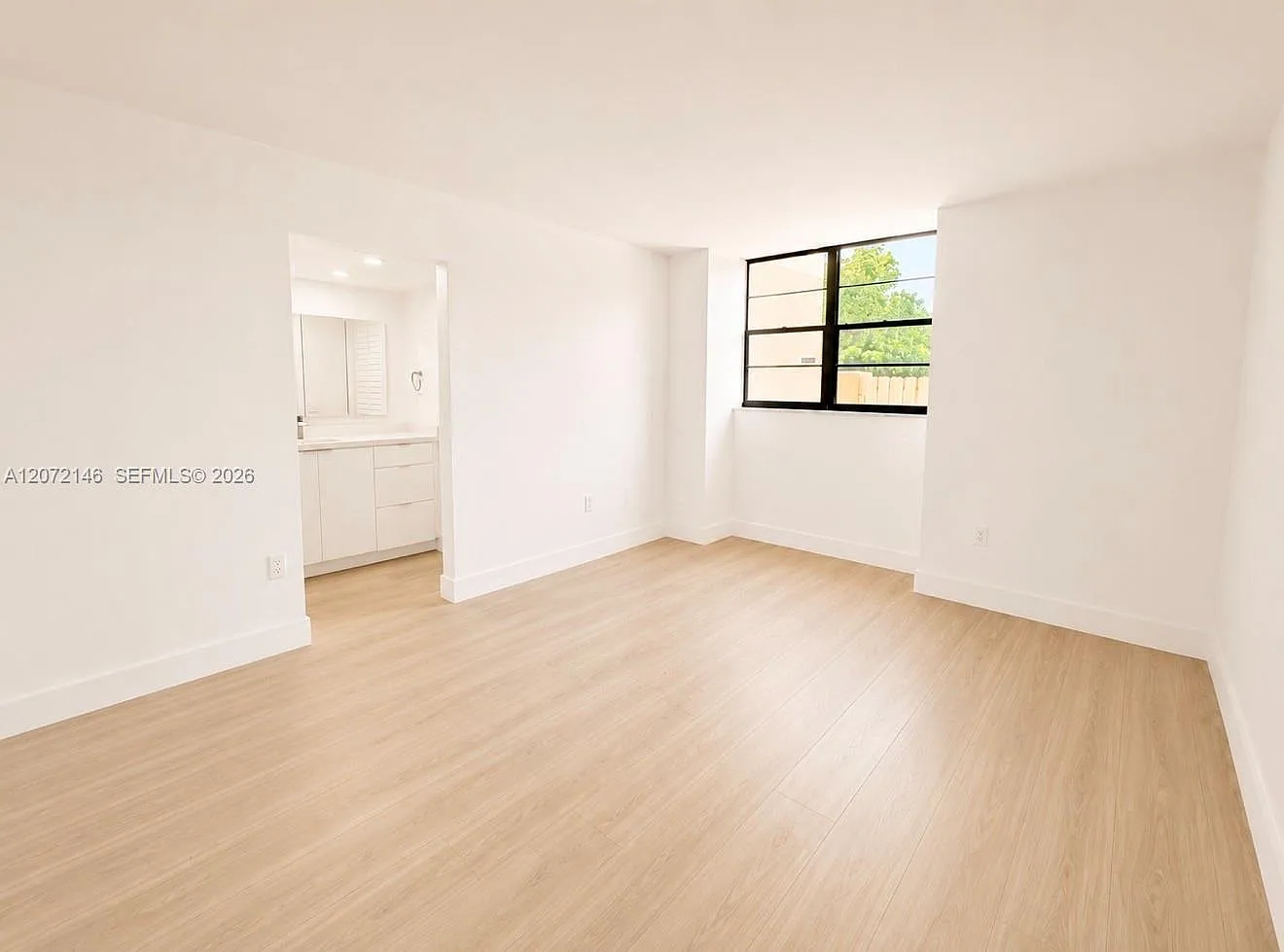 10985 SW 107th St — Photo 4