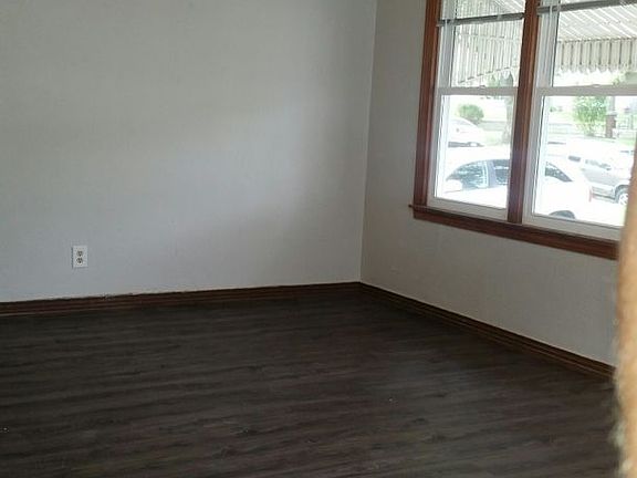 3rd image of 3240 Nebraska St #3242