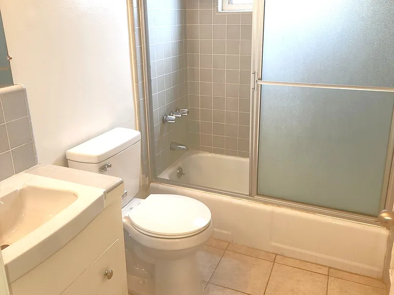 1133 Hacienda Pl #6 — Photo 7
