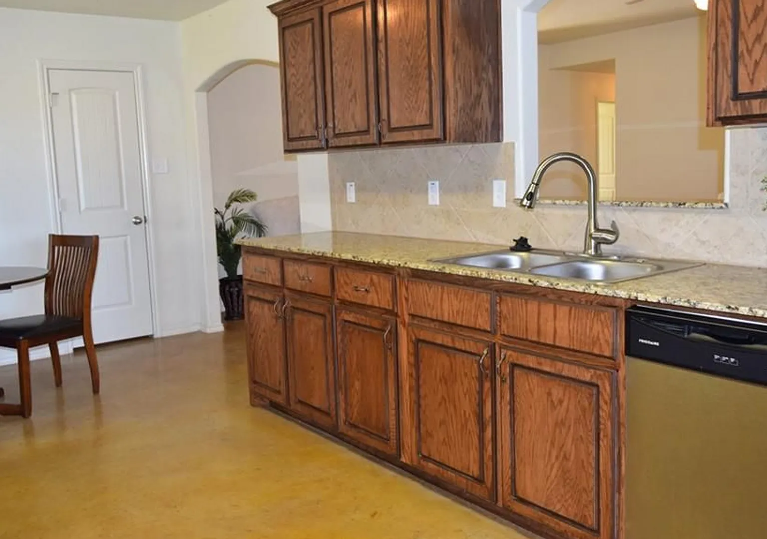 Back To School Rent Special - $250 Gift Card - Coming Soon! — Photo 4