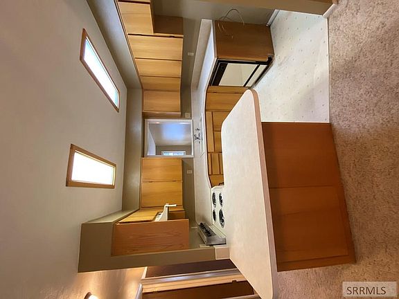 5th image of 845 Linden Pl #845