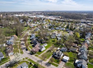 15327 Greenhill Rd, Cleveland, OH 44111