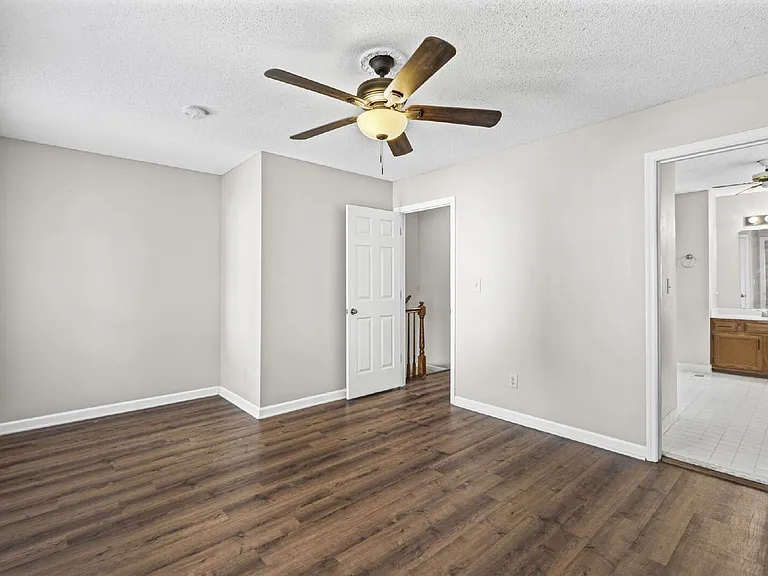 5180 Laurel Bridge Ct SE — Photo 23