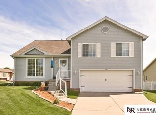 2607 Yorktown St, Bellevue, NE 68123