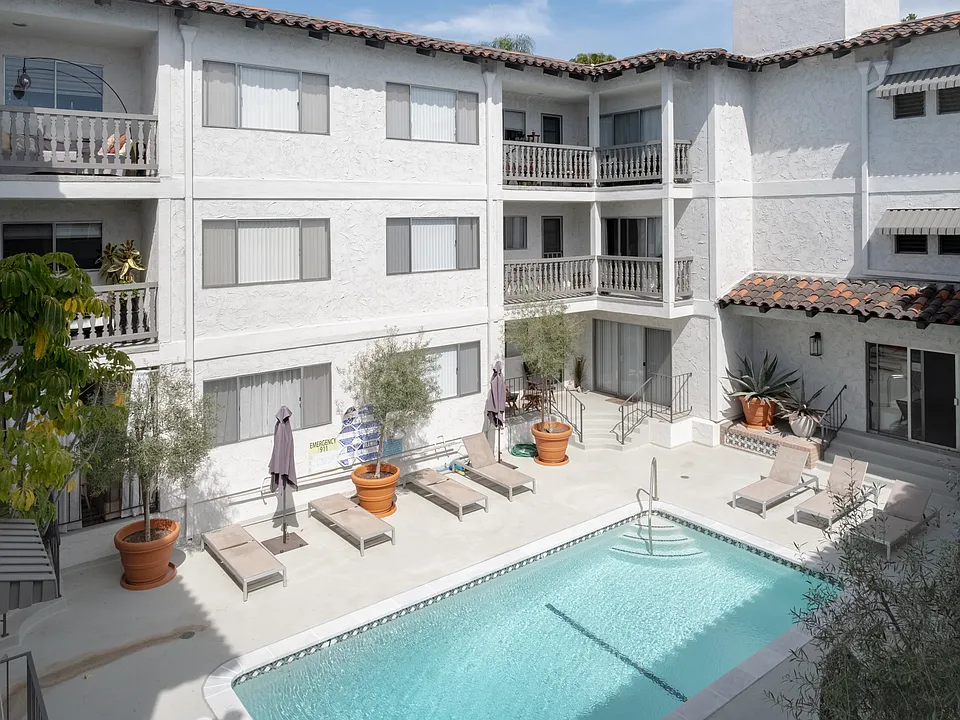 Villa Luanne Apartments