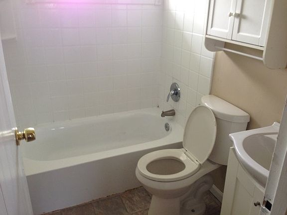 3rd image of 2892 Malibu Ct