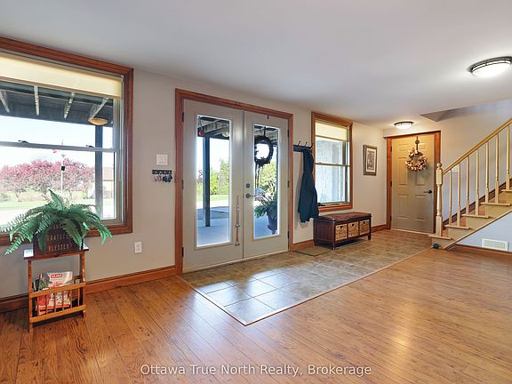 3rd image of 3376 Burnstown Rd