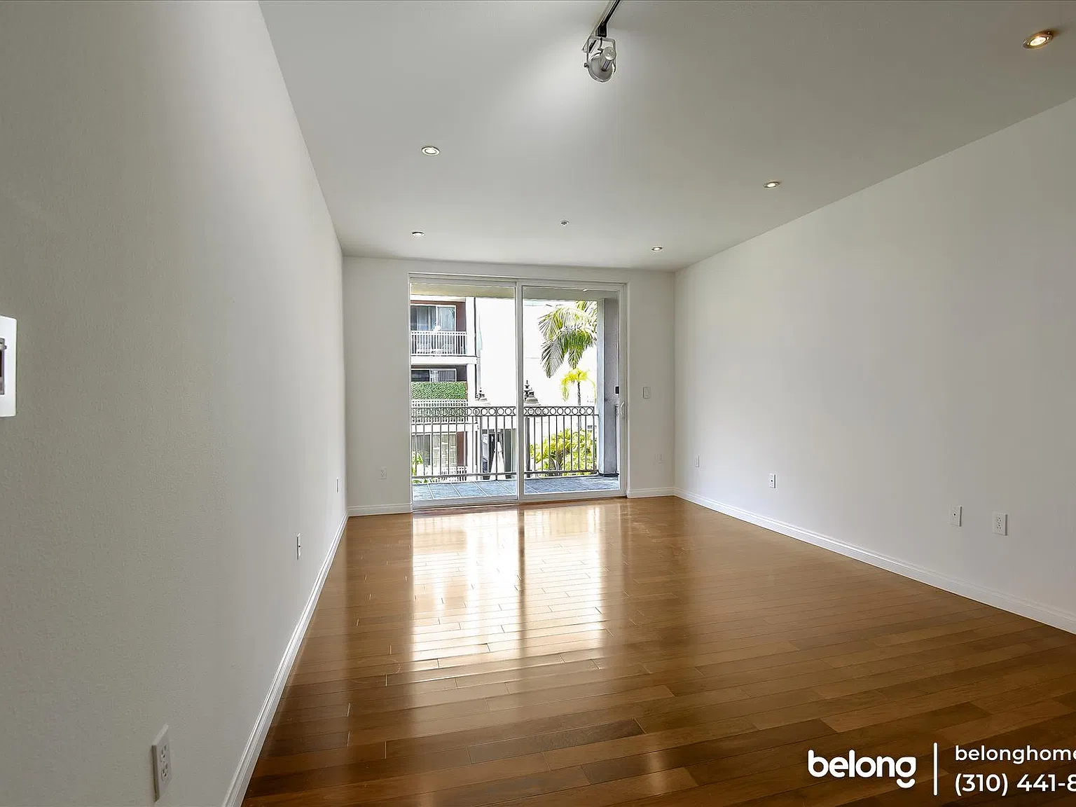 2 bed, 2.0 bath, 1000 sqft, $2,695 — Photo 4