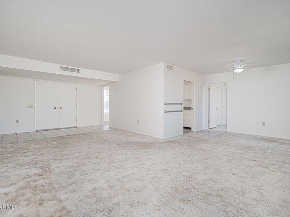 5th image of 10632 W BROOKSIDE Drive