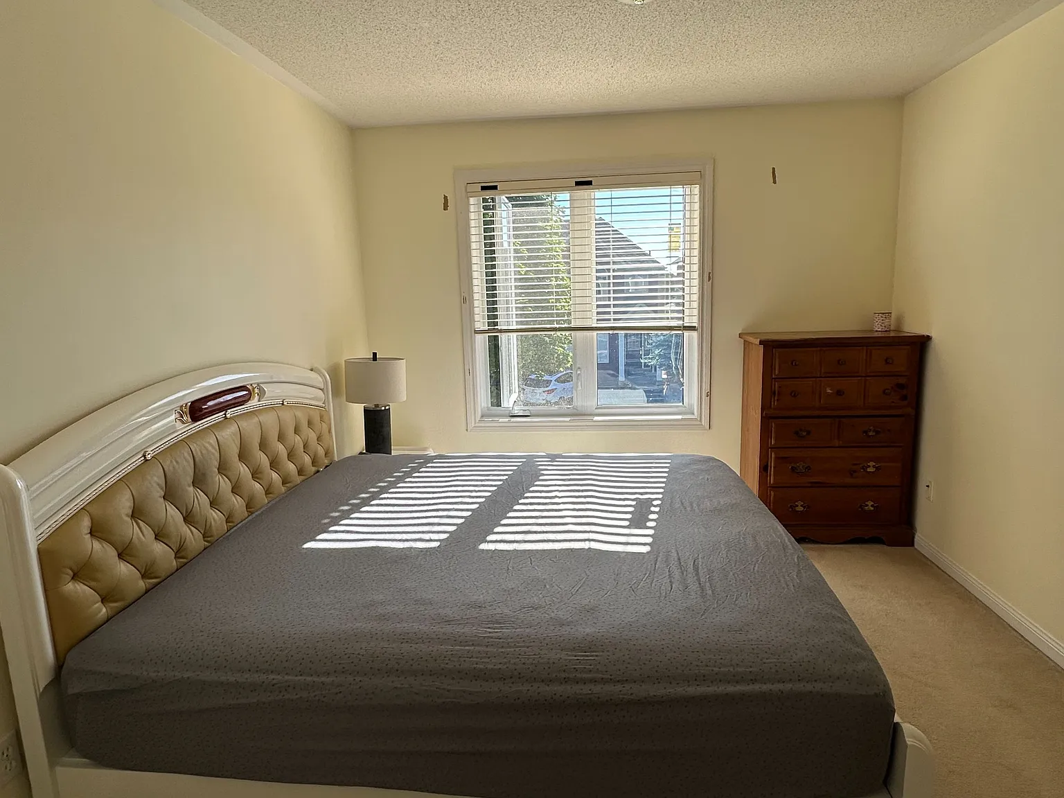 1 bed, $1,000 — Photo 2
