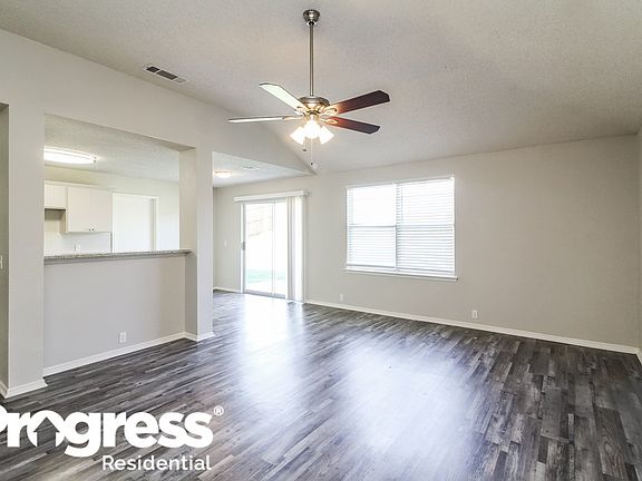 4th image of 1503 Heritage Blvd