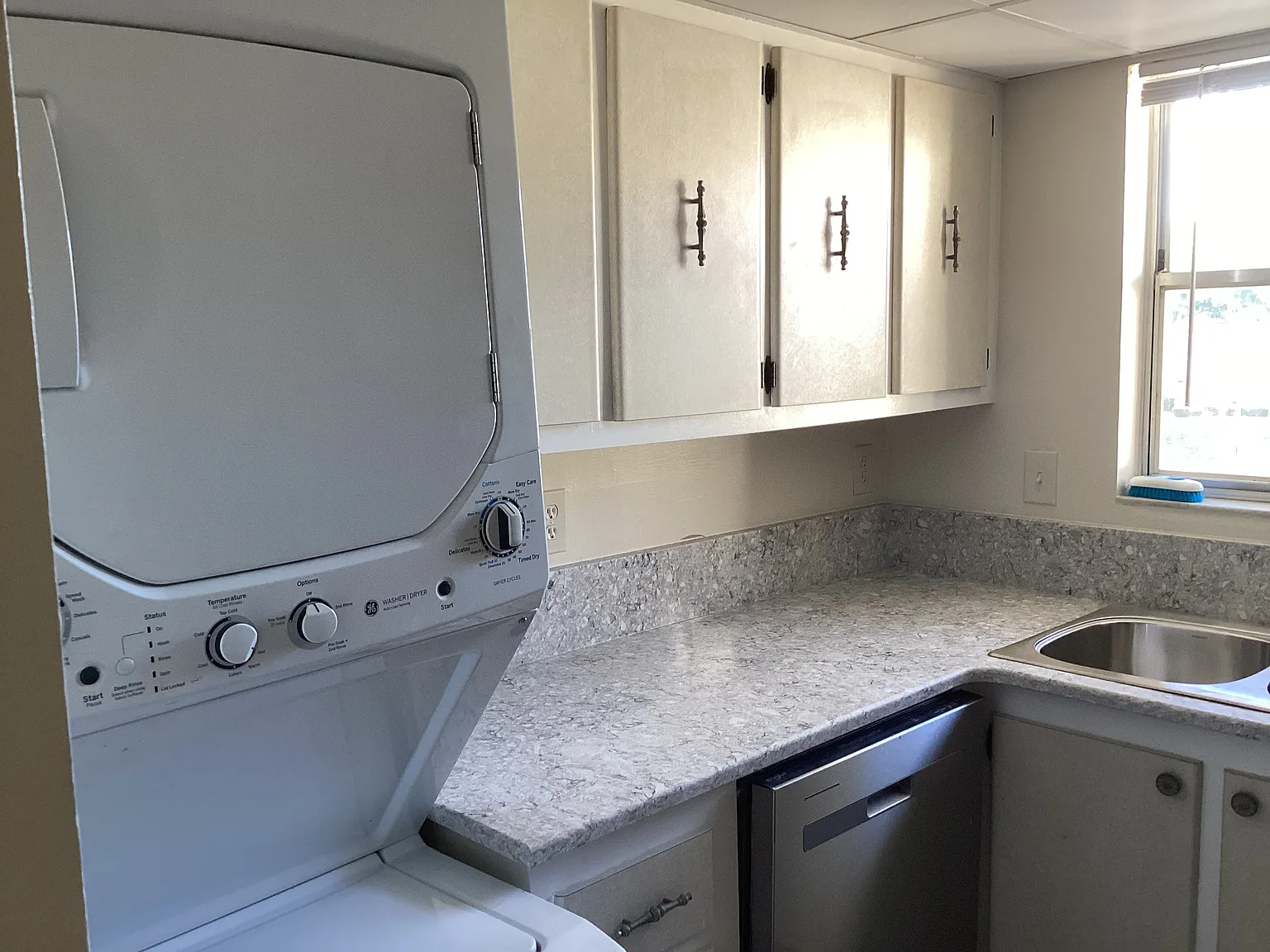 1 bed, 1.5 bath, 745 sqft, $1,375 — Photo 4