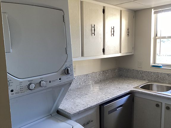 4th image of 2727 W 75th St Unit 9A9