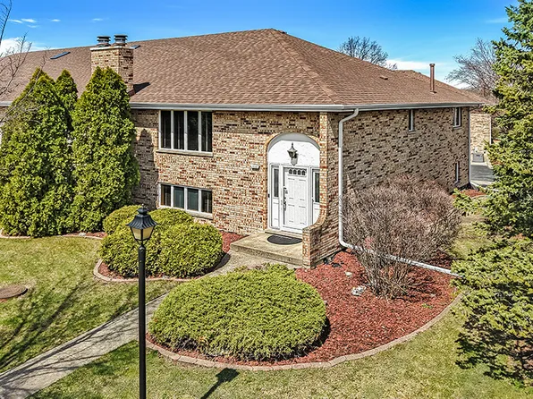 7220 W 154th St, Orland Park, IL 60462
