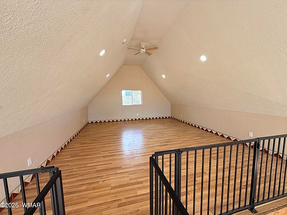 4th image of 5462 County Line Rd