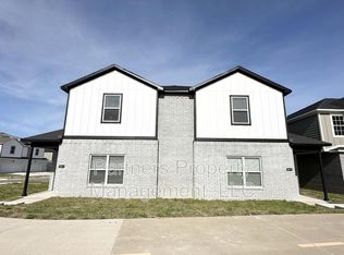959 S Rupple Rd #2, Fayetteville, AR 72704
