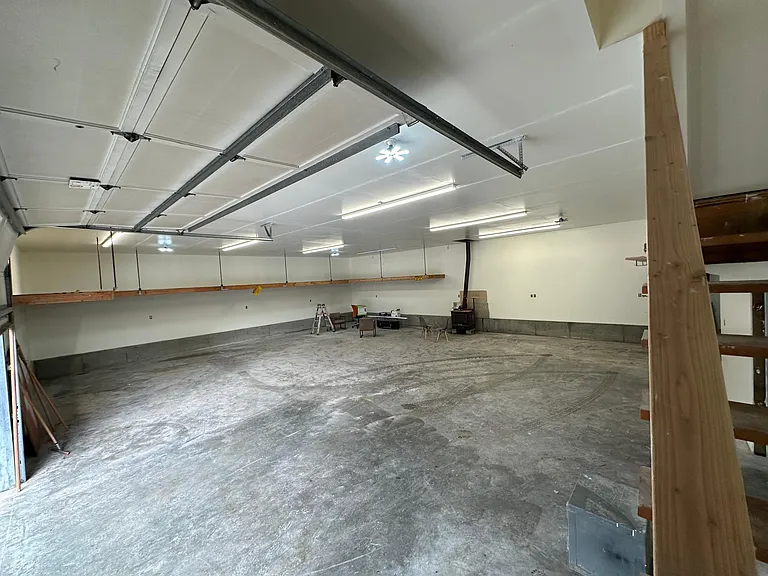 20331 Crawford Rd — Photo 3