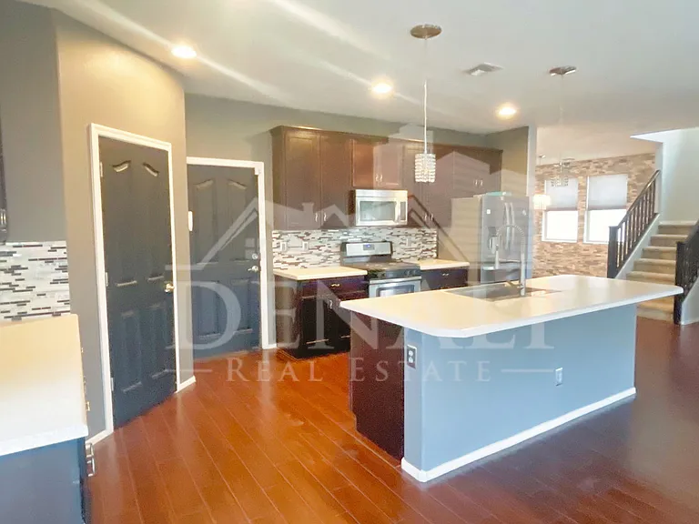 51 S 57th Pl — Photo 8