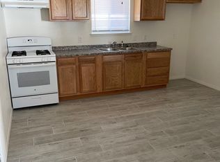409 Woodlark St, Lancaster, CA 93535