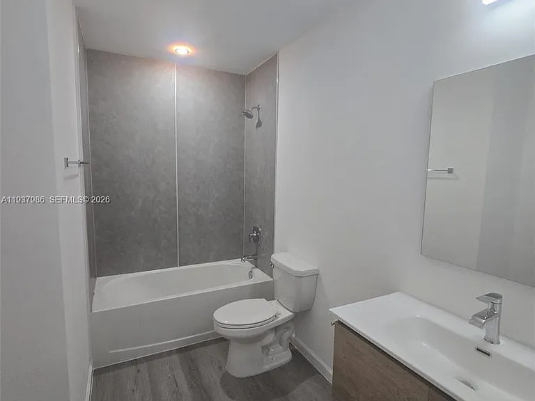 568 NW 7th St #0 — Photo 13