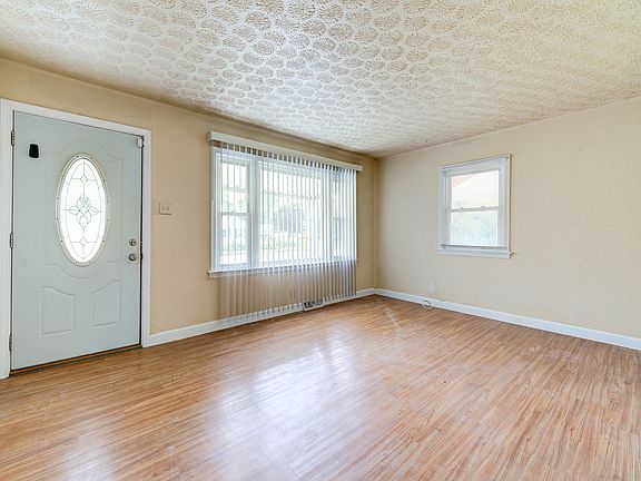 4th image of 11215 Saint Damian Dr