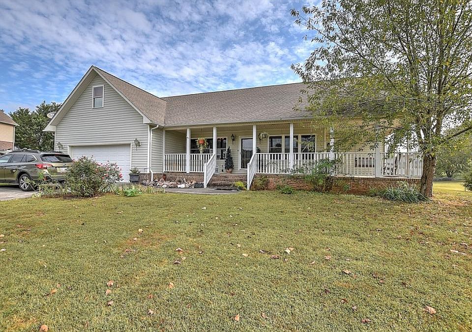 1st image of 140 Cedar Knoll Cir