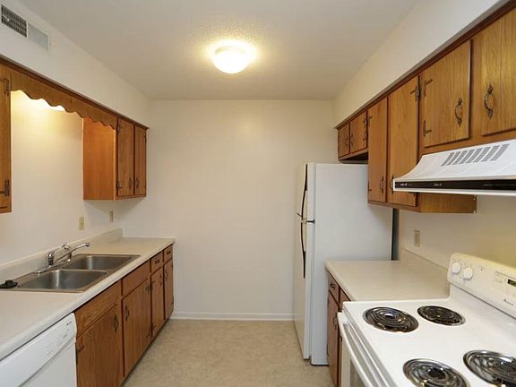5th image of 1301 S Old 63 APT 809