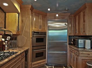 52 Barcelona, Irvine, CA 92614