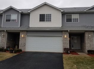 1869 Waters Edge Dr, Minooka, IL 60447